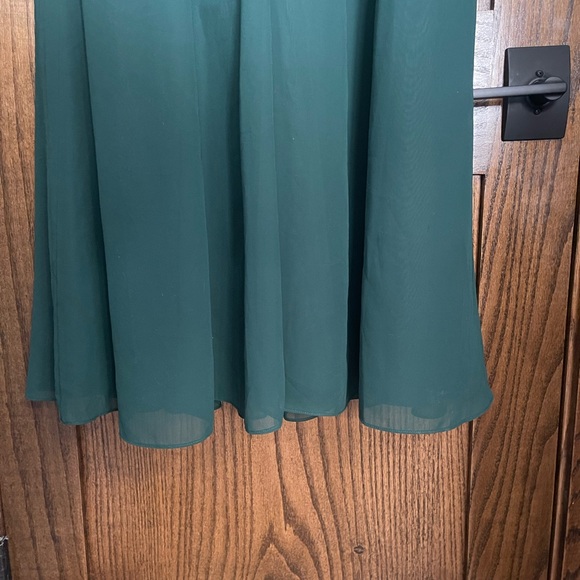 Revelry Gwen Chiffon Dress Emerald Green Size 16 Petite Length - Picture 4 of 12